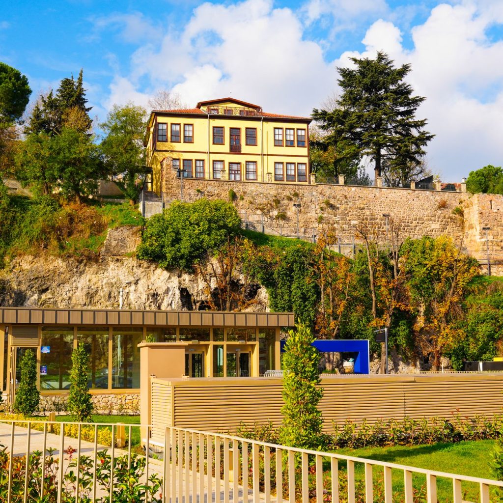 Charming view of historic buildings nestled in Bursa's scenic landscape. — Leveraging White Label Facebook Ads for Growth